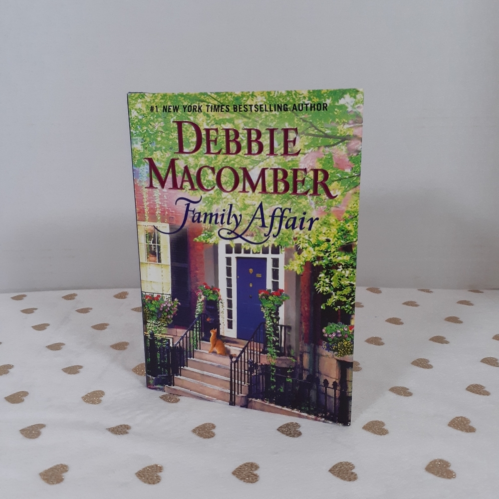 📚🎨 3/$15 Family Affair Hardcover Book